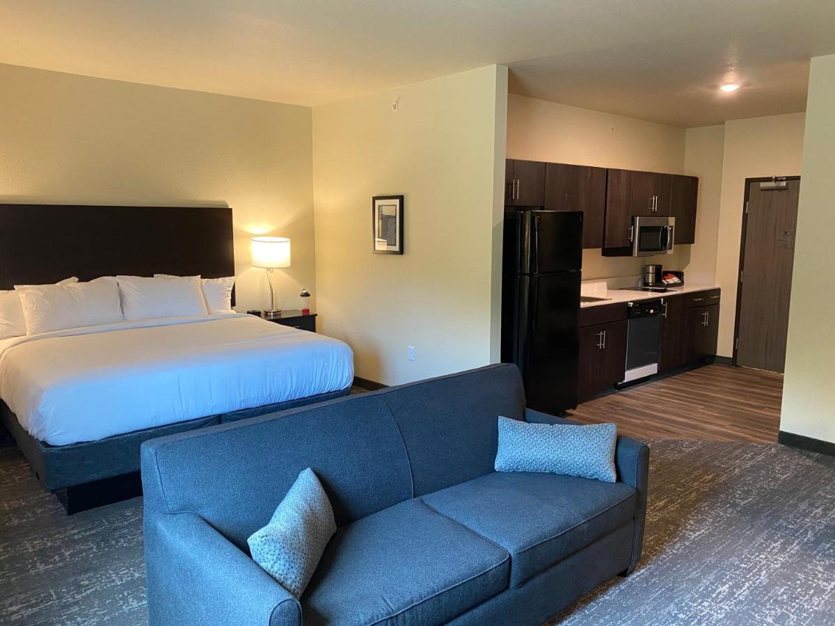Cobblestone Inn & Suites - Forest City المظهر الخارجي الصورة