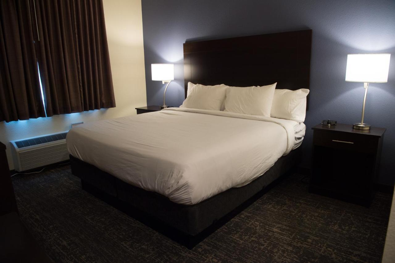 Cobblestone Inn & Suites - Forest City المظهر الخارجي الصورة