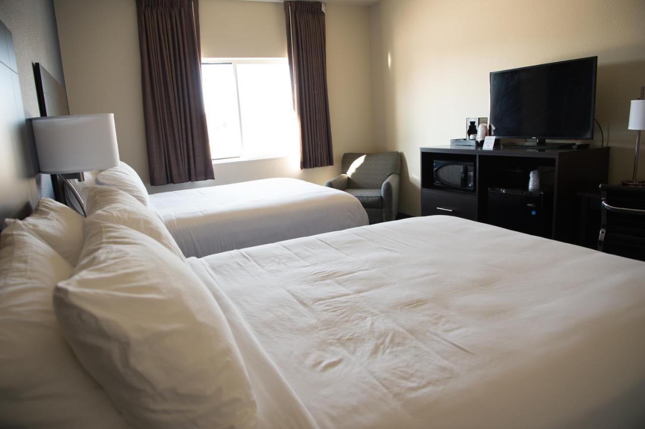 Cobblestone Inn & Suites - Forest City المظهر الخارجي الصورة