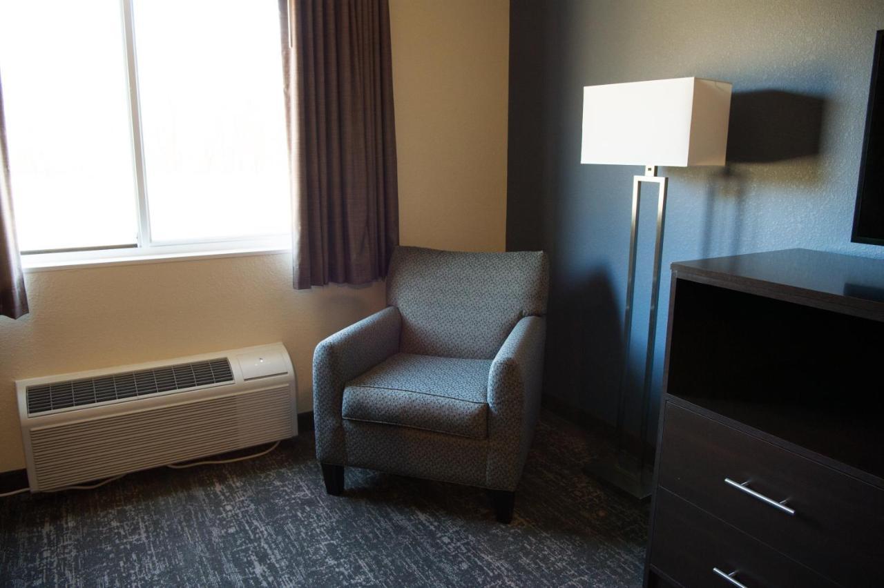 Cobblestone Inn & Suites - Forest City المظهر الخارجي الصورة