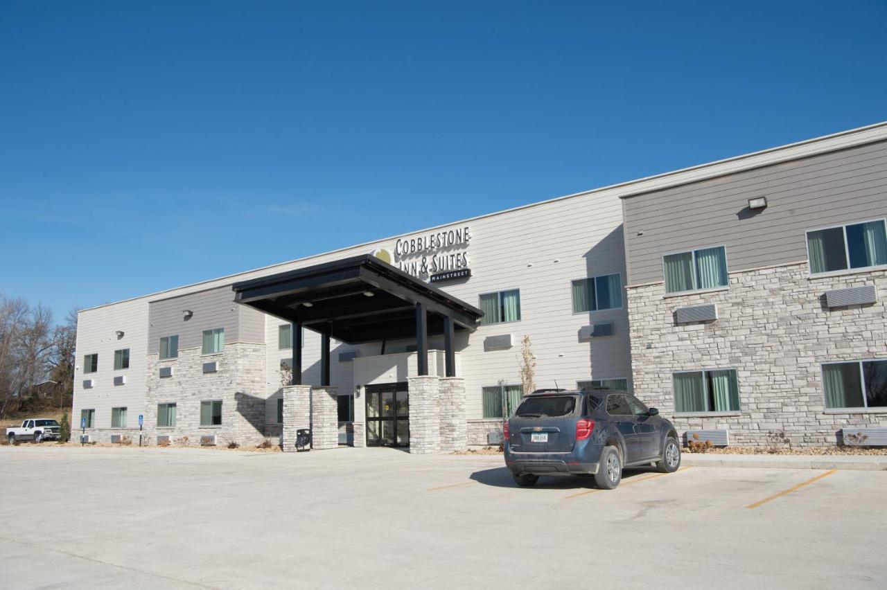 Cobblestone Inn & Suites - Forest City المظهر الخارجي الصورة