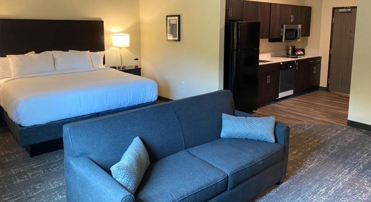 Cobblestone Inn & Suites - Forest City المظهر الخارجي الصورة